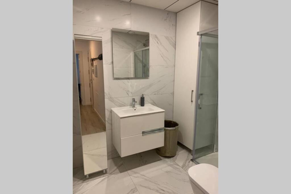 Apartamento Paseo De La Carihuela Torremolinos Exterior foto
